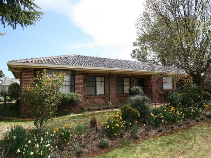 15A Rowan Street, Orange NSW 2800