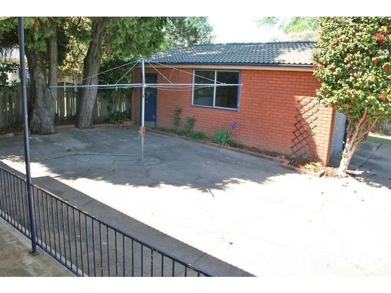 6 Cemar Avenue, Orange NSW 2800