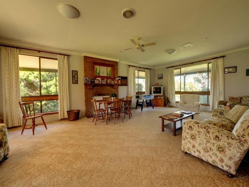 188 Square Road, Canowindra NSW 2804