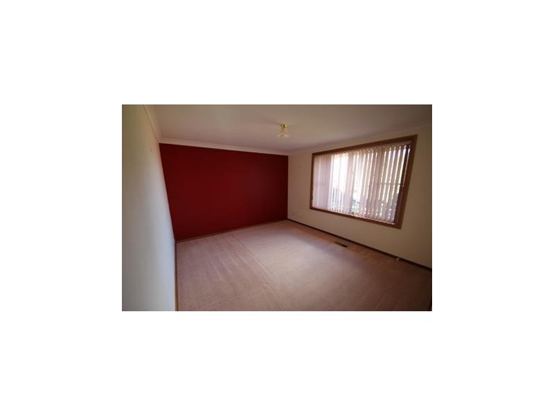 3 Booth Crescent, Orange NSW 2800