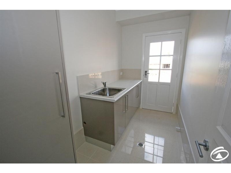 3 Row Close, Orange NSW 2800