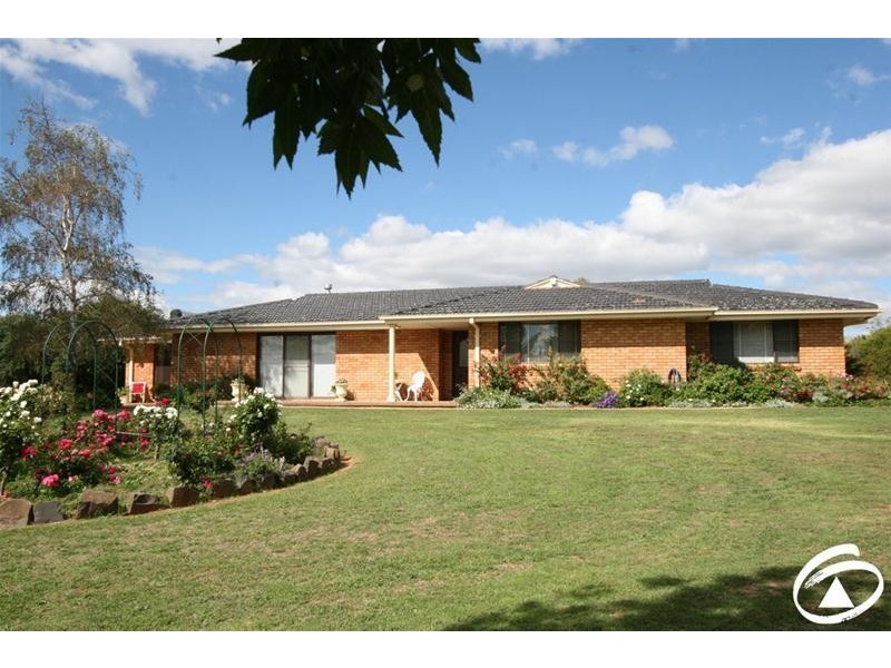 4 Ammerdown Crescent, Orange NSW 2800