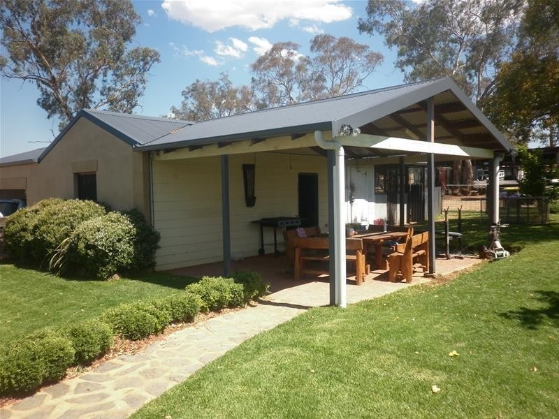 “Sunnyside” Mitchell Highway, Molong NSW 2866