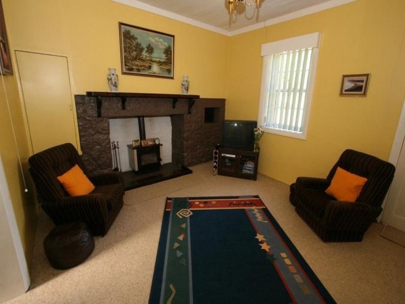 146 Market Street, Molong NSW 2866