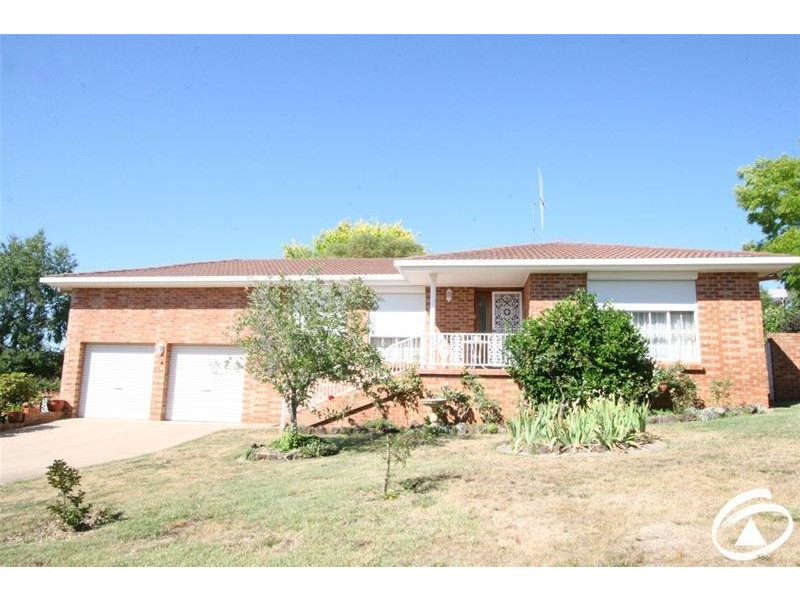 5 Kamdell Place, Orange NSW 2800