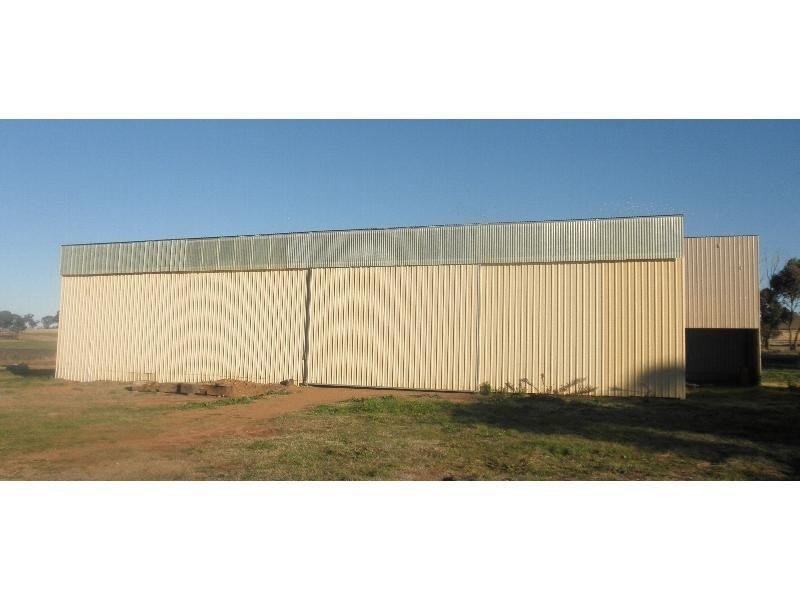 5145 Henry Parkes Way, Manildra NSW 2865