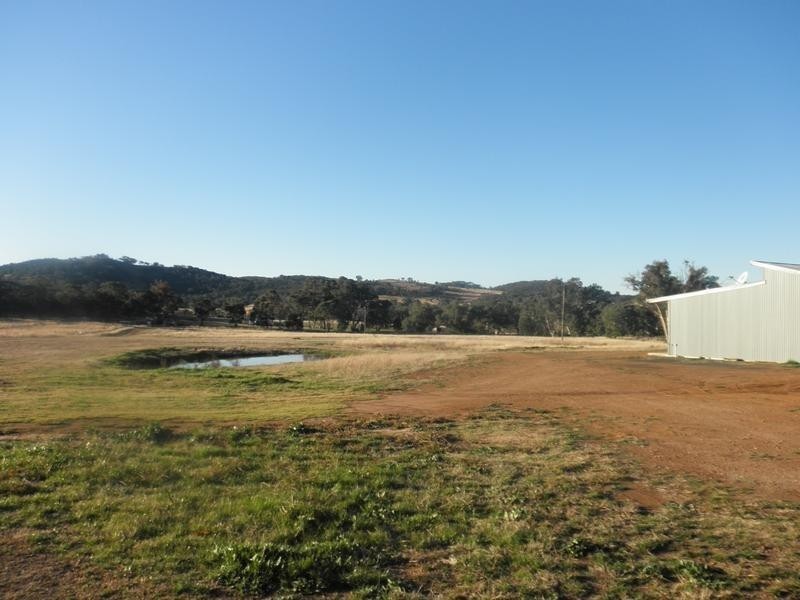 5145 Henry Parkes Way, Manildra NSW 2865