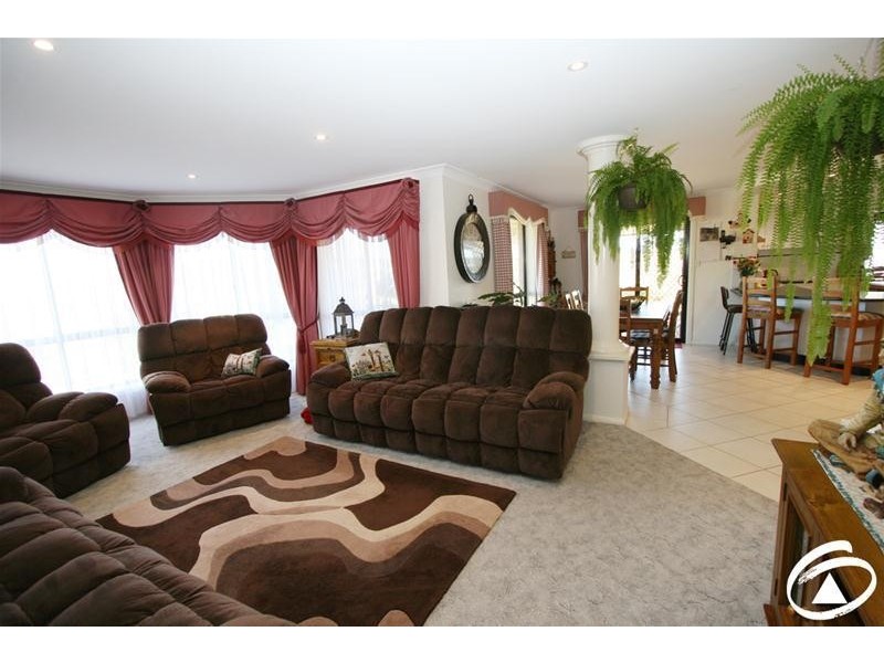 98 Rossi Drive, Orange NSW 2800