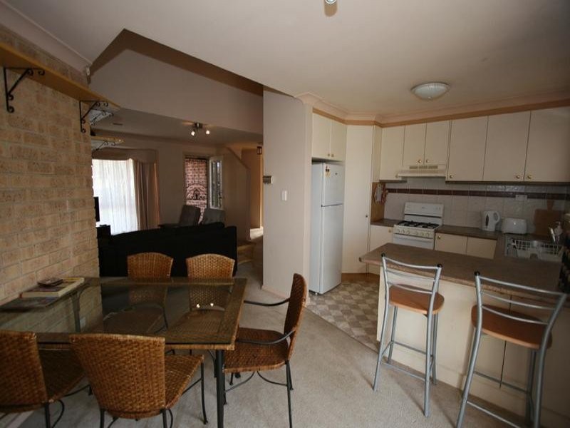 1/6 Betts Place, Orange NSW 2800