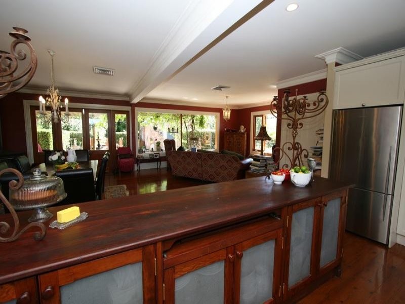 678 Burrendong Way, Orange NSW 2800