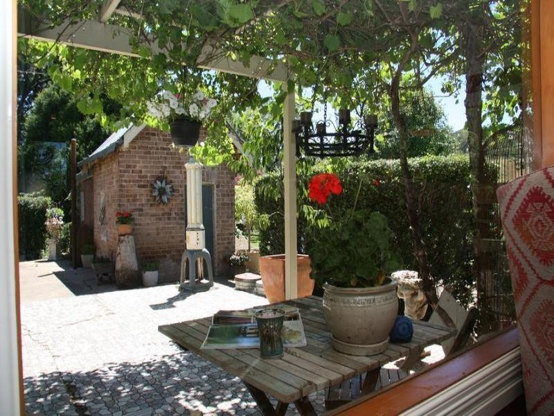 678 Burrendong Way, Orange NSW 2800