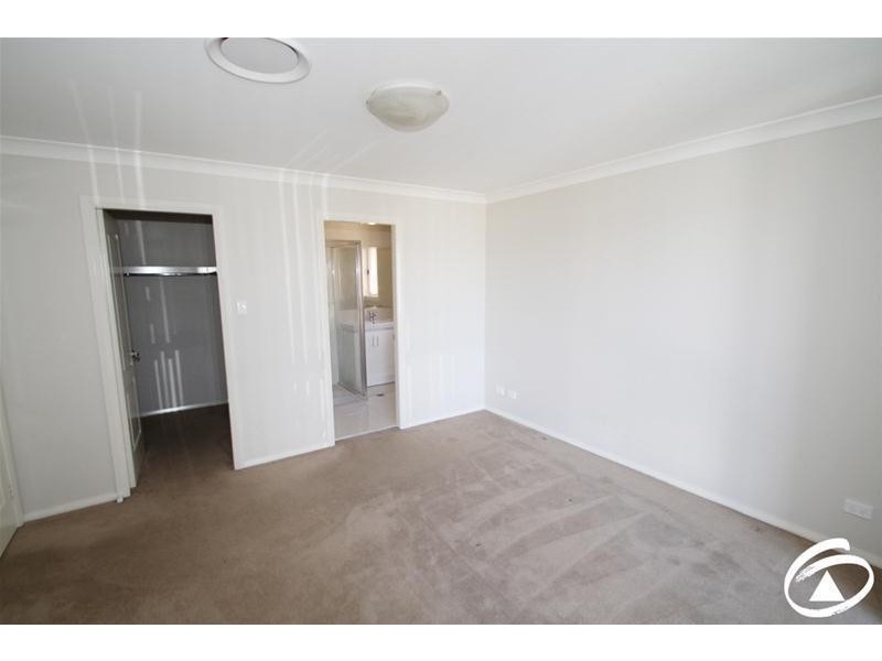 104 Diamond Drive, Orange NSW 2800