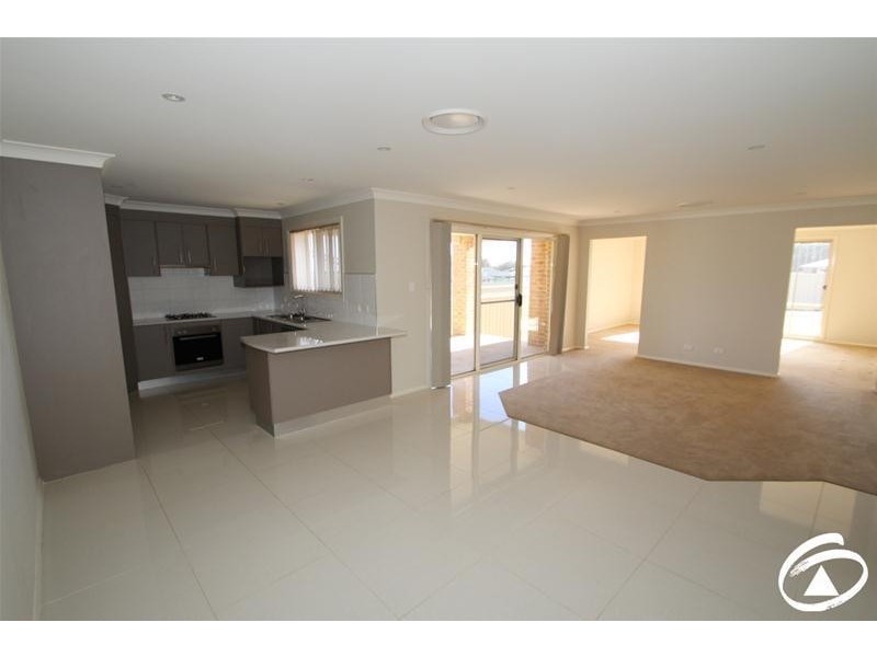 104 Diamond Drive, Orange NSW 2800