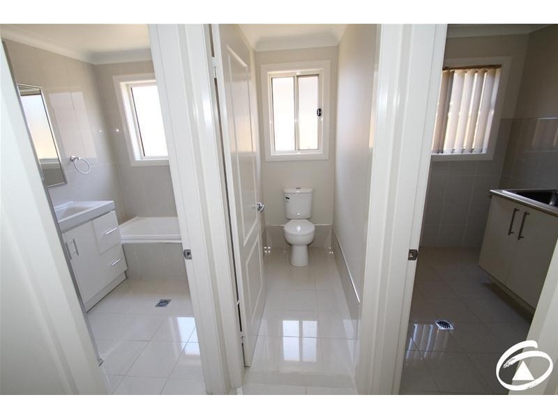 104 Diamond Drive, Orange NSW 2800