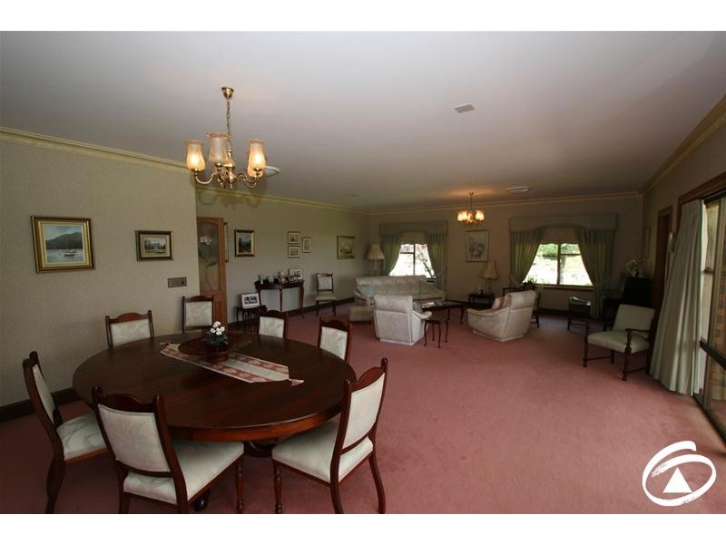 Carwoola Drive, Orange NSW 2800