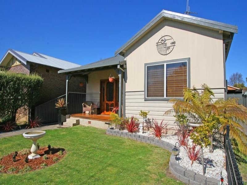 36 March Street, Orange NSW 2800