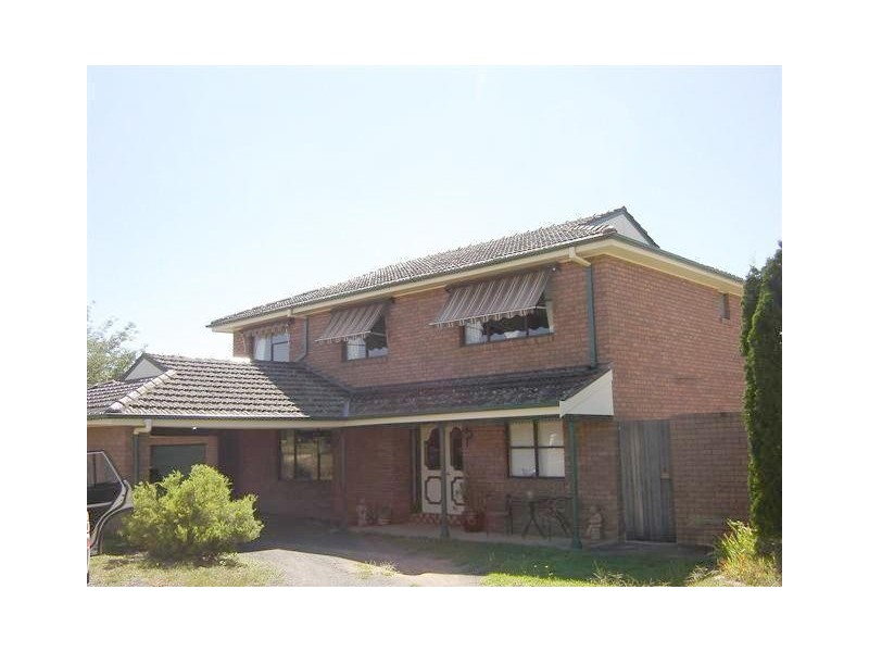 34 McGroder Street, Molong NSW 2866