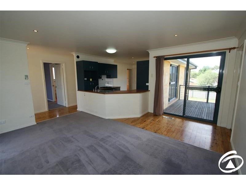 41 Booth Crescent, Orange NSW 2800