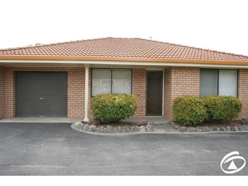 1/374 Summer Street East, Orange NSW 2800