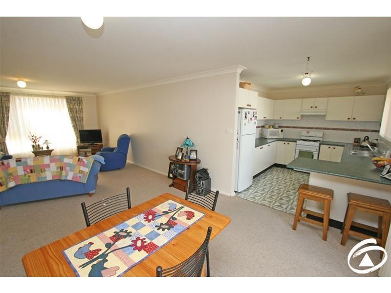 1/37 Turner Crescent, Orange NSW 2800