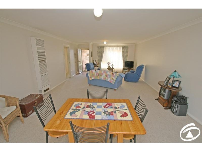 1/37 Turner Crescent, Orange NSW 2800