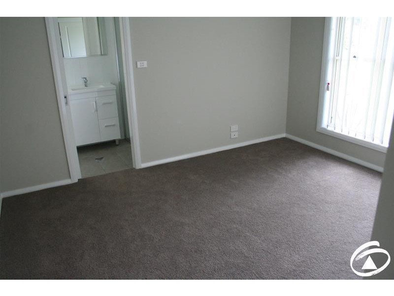 11 Whitney Place, Orange NSW 2800