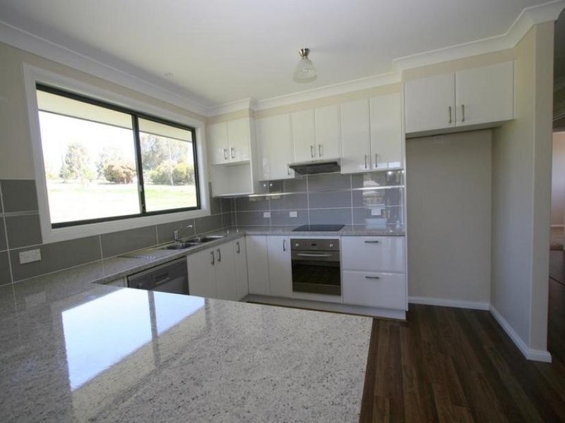 13 Loftus Street, Cargo NSW 2800