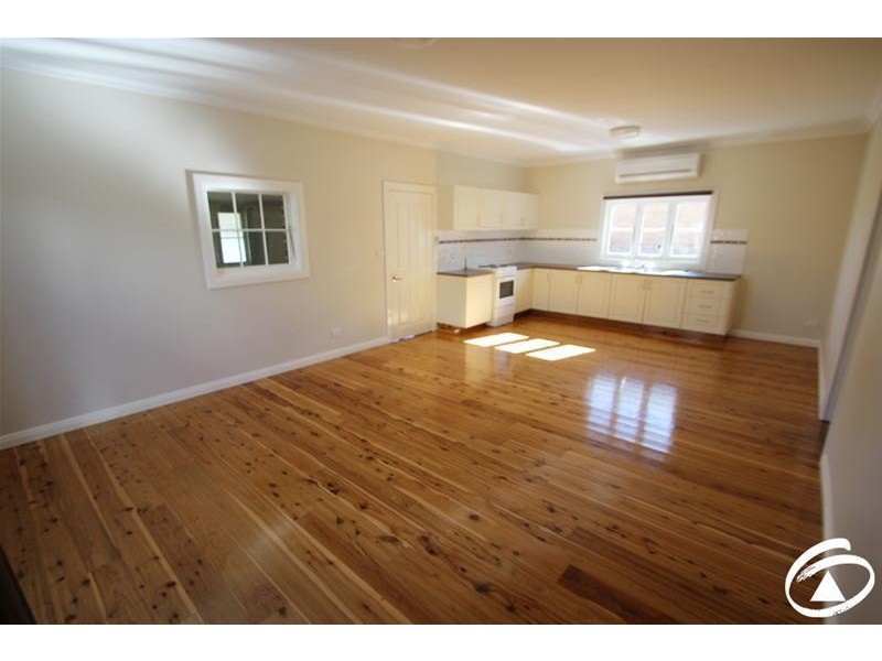 9 Thomas Street, Orange NSW 2800