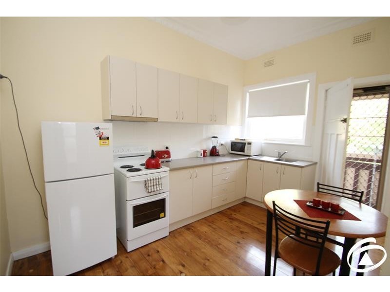 30a Sampson Street, Orange NSW 2800