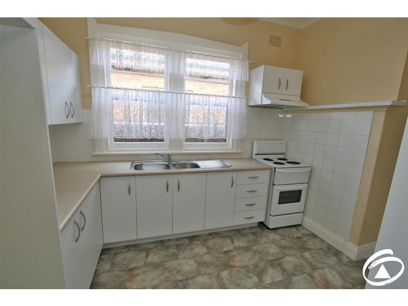 105 Lords Place, Orange NSW 2800