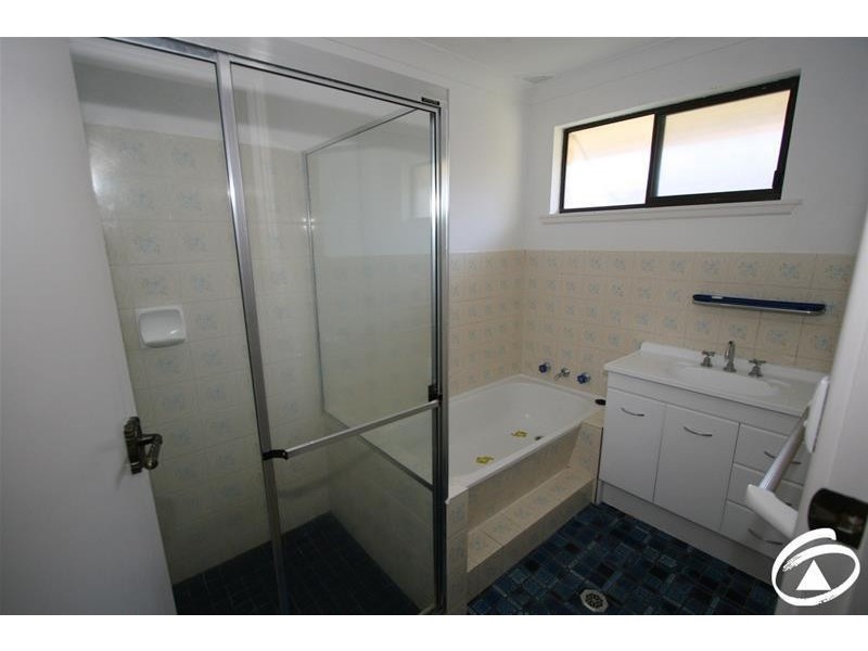 71 Burrendong Way, Orange NSW 2800