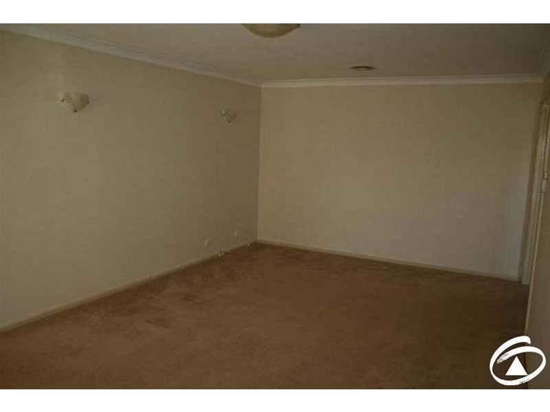 2 Courallie Drive, Orange NSW 2800