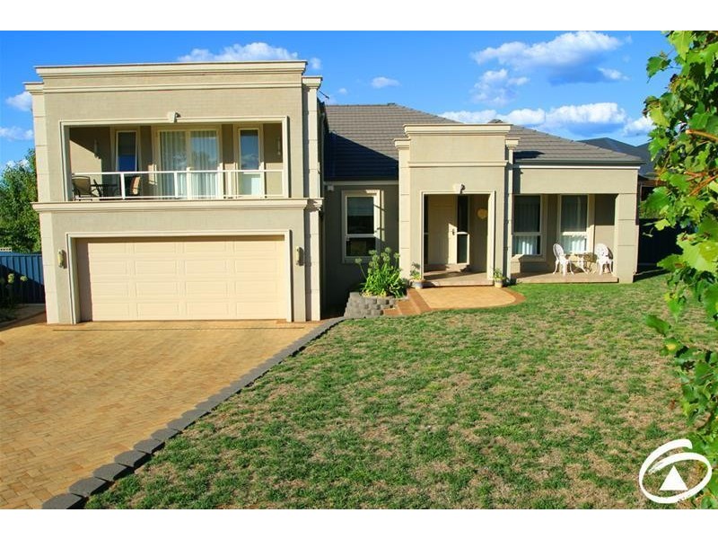 11 Juniper Place, Orange NSW 2800