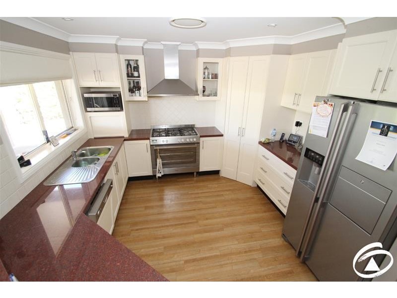 11 Juniper Place, Orange NSW 2800