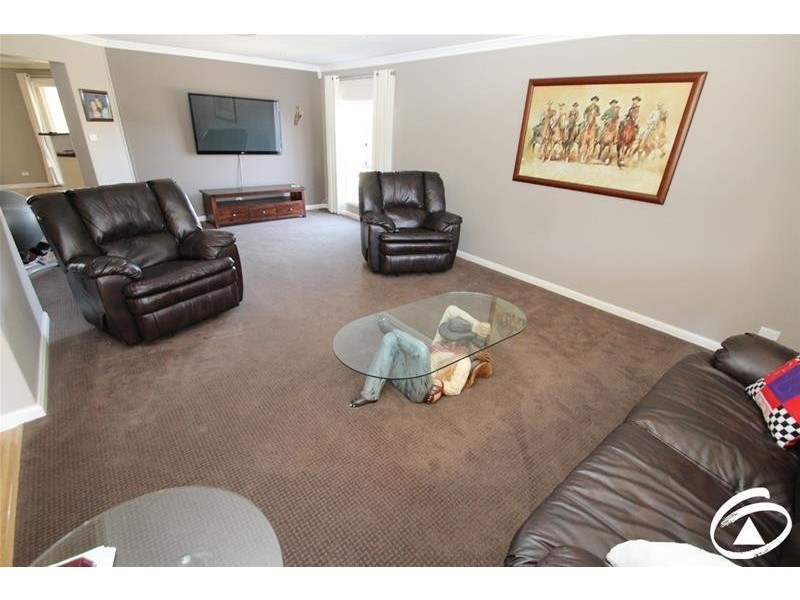 11 Juniper Place, Orange NSW 2800