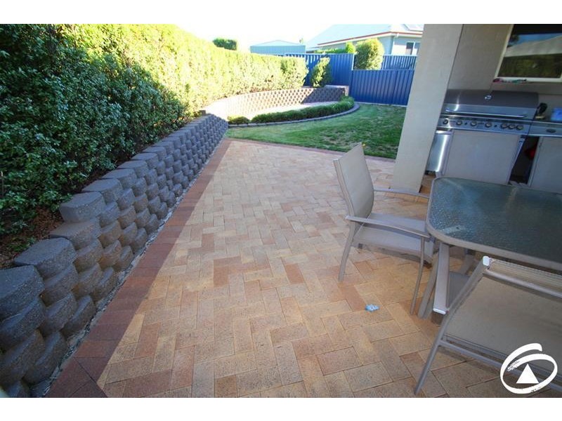 11 Juniper Place, Orange NSW 2800