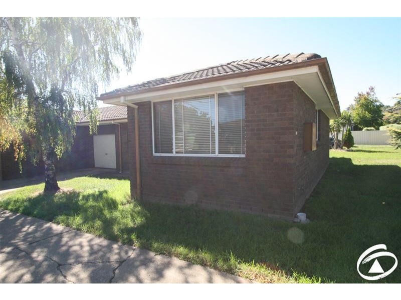 1/247 Dalton Street, Orange NSW 2800