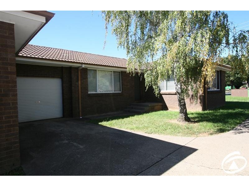 1/247 Dalton Street, Orange NSW 2800