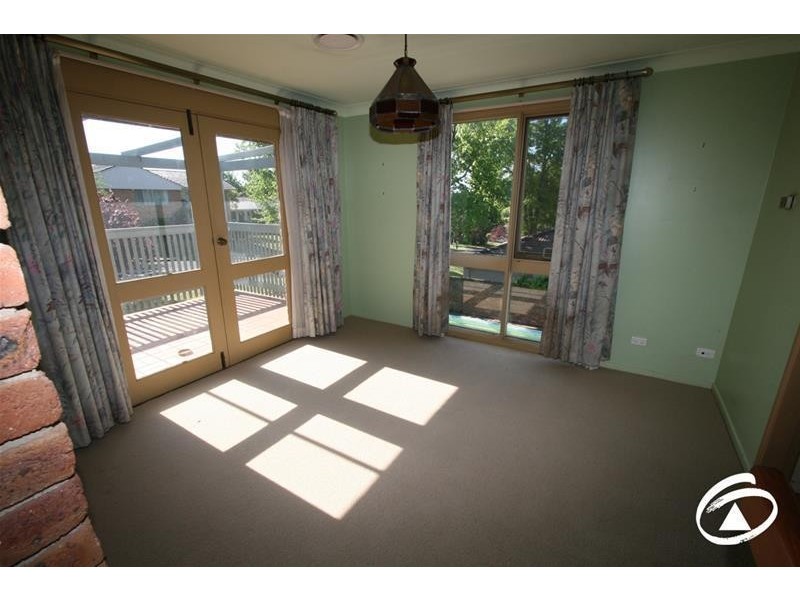 12 Maple Avenue, Orange NSW 2800