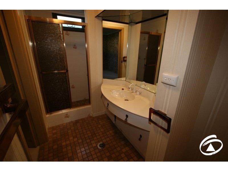 12 Maple Avenue, Orange NSW 2800