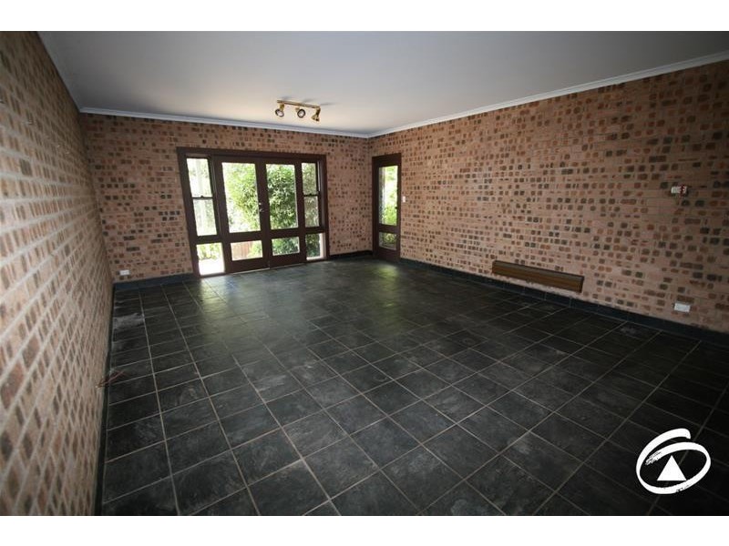 12 Maple Avenue, Orange NSW 2800