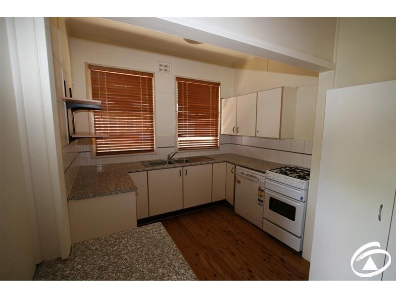 13 Spring Street, Orange NSW 2800