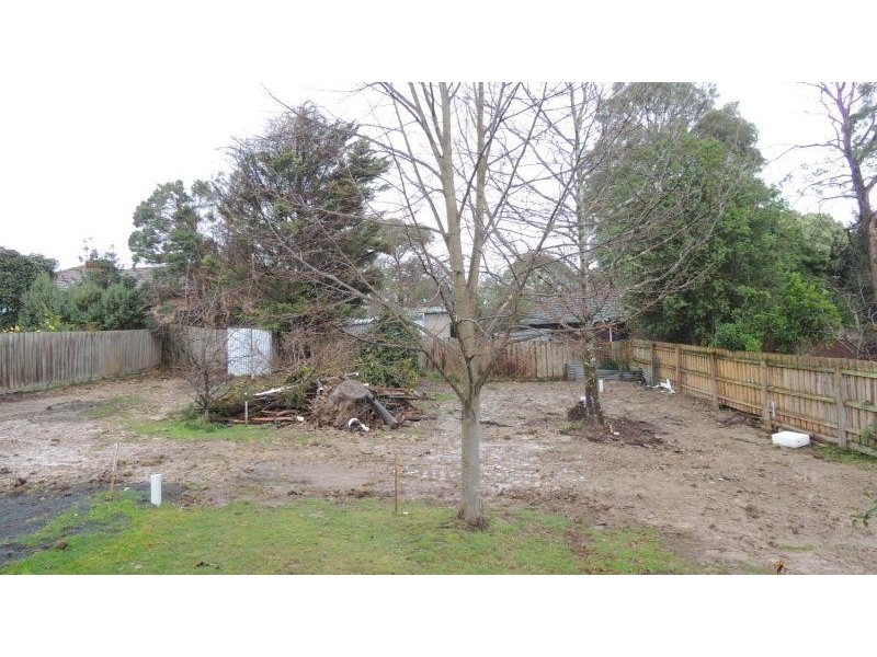 2/8 Treetop Drive, Kilsyth VIC 3137