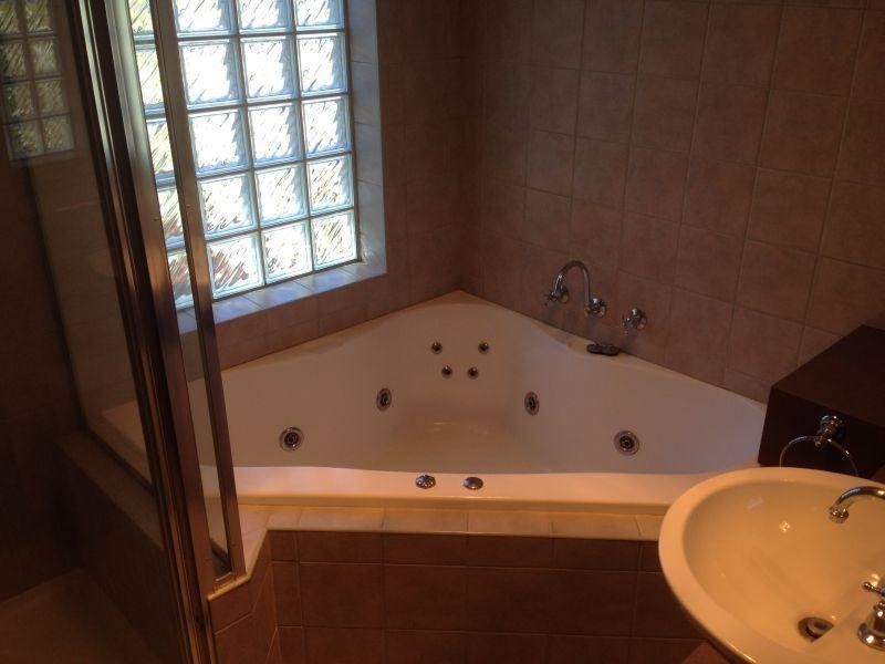 6 Virginia Way, Ferntree Gully VIC 3156