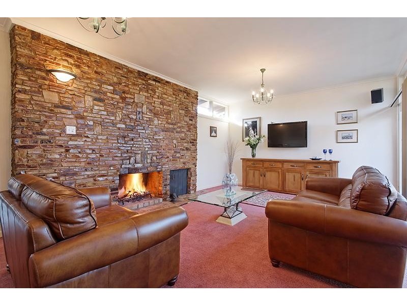 408 Buckley Street, Essendon West VIC 3040