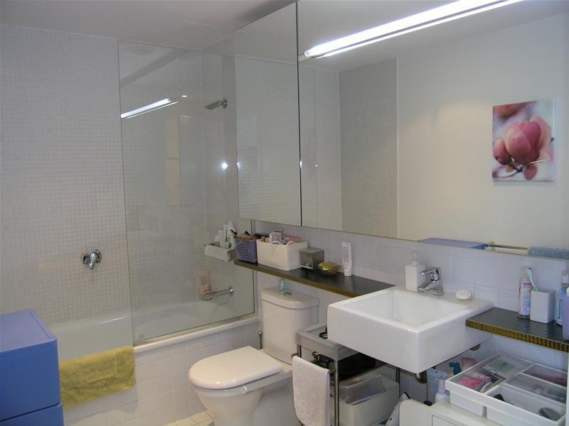 1303/8 Waterview Walk, Docklands VIC 3008