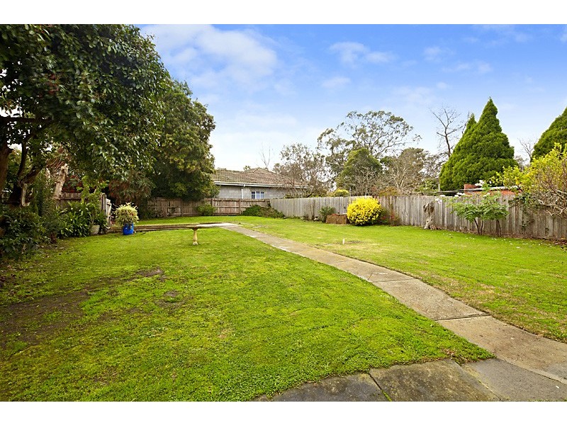 139 Canterbury Road, Blackburn VIC 3130