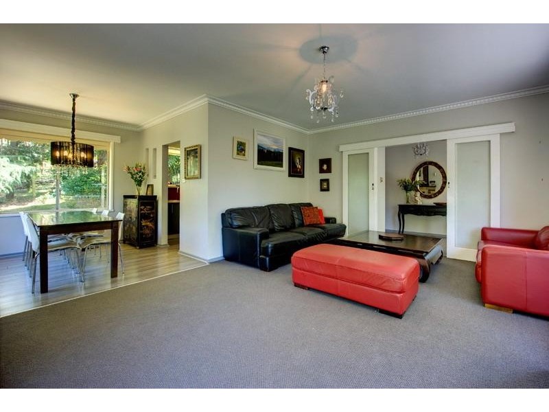 23 Viola Avenue, Mount Dandenong VIC 3767