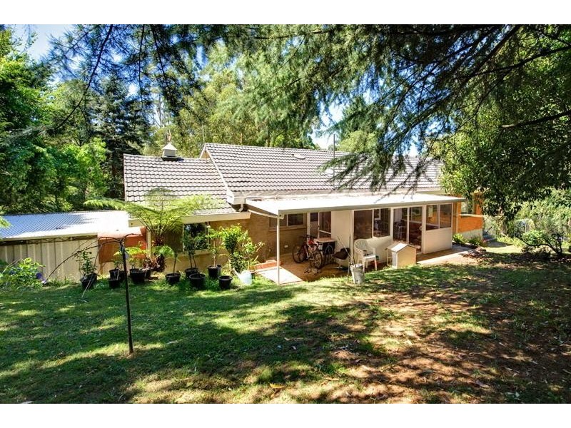 23 Viola Avenue, Mount Dandenong VIC 3767