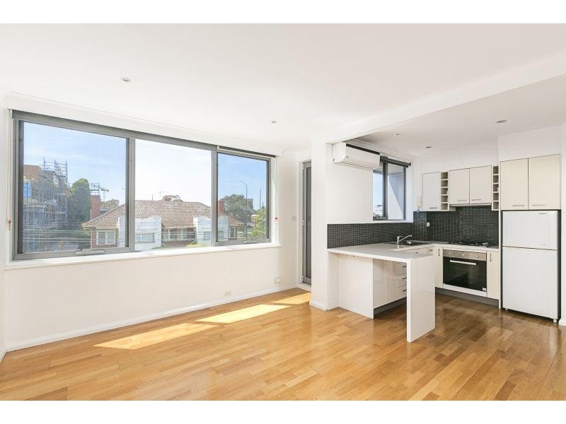 8/95-97 Carlisle Street, St Kilda VIC 3182